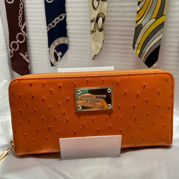 NWT Michael Kors Tangerine Orange Hamilton Ostrich Leather Accordion Wallet - Picture 1 of 15